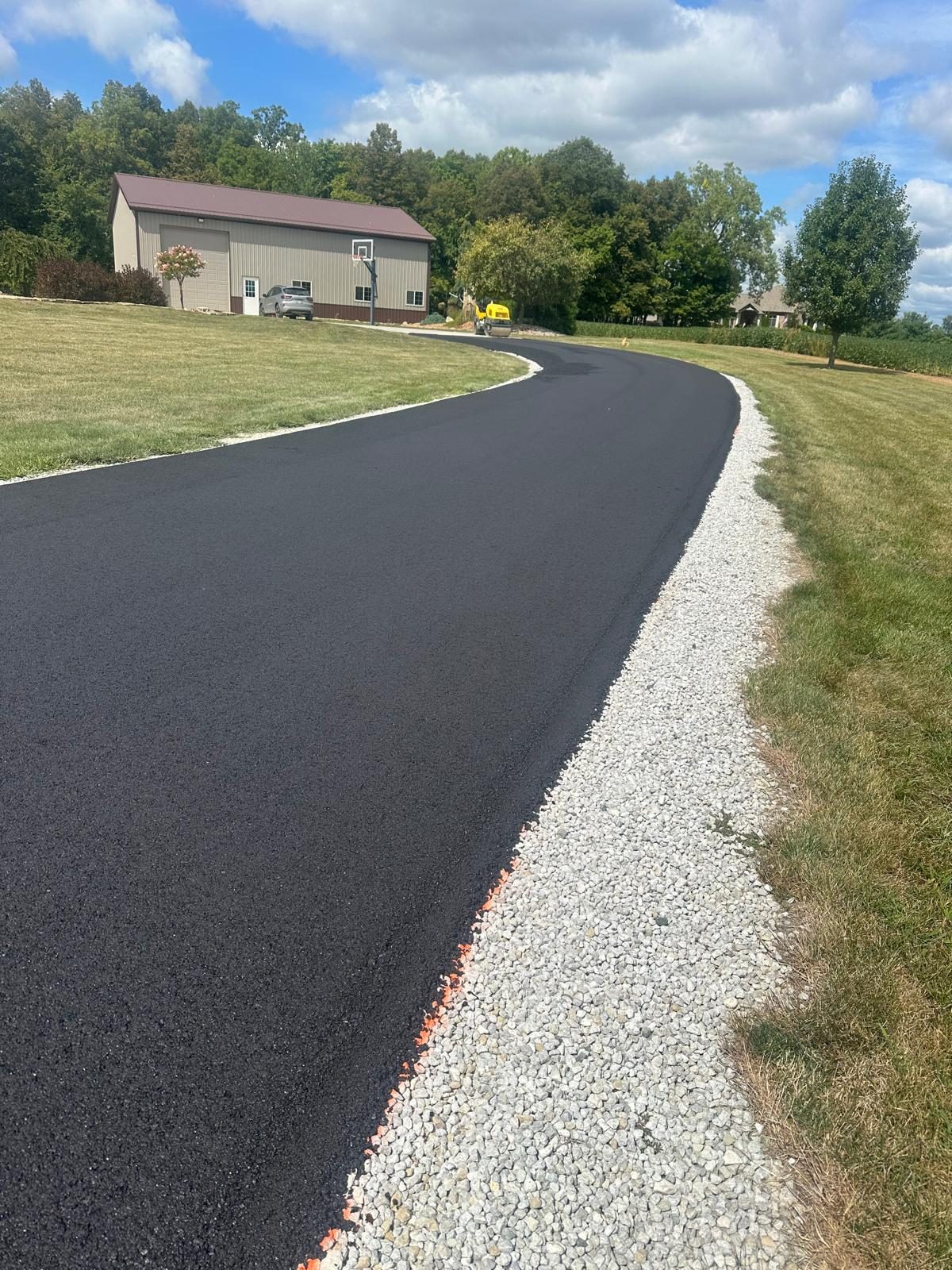 Commercial parking lot paving for businesses in the Chicago Area